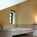 Sentral Og Koselig Hjem I *