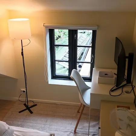 Sentral Og Koselig Hjem I Apartamento Arendal