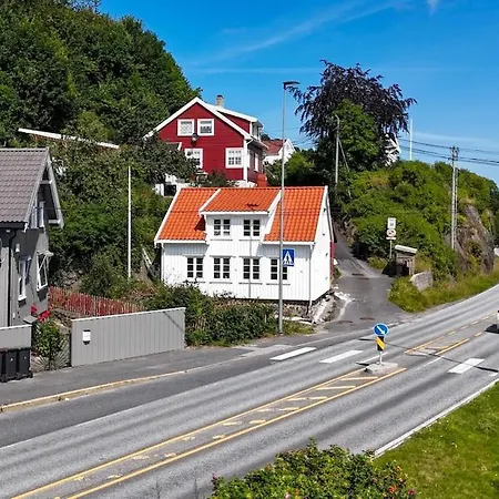 Lägenhet Sentral Og Koselig Hjem I